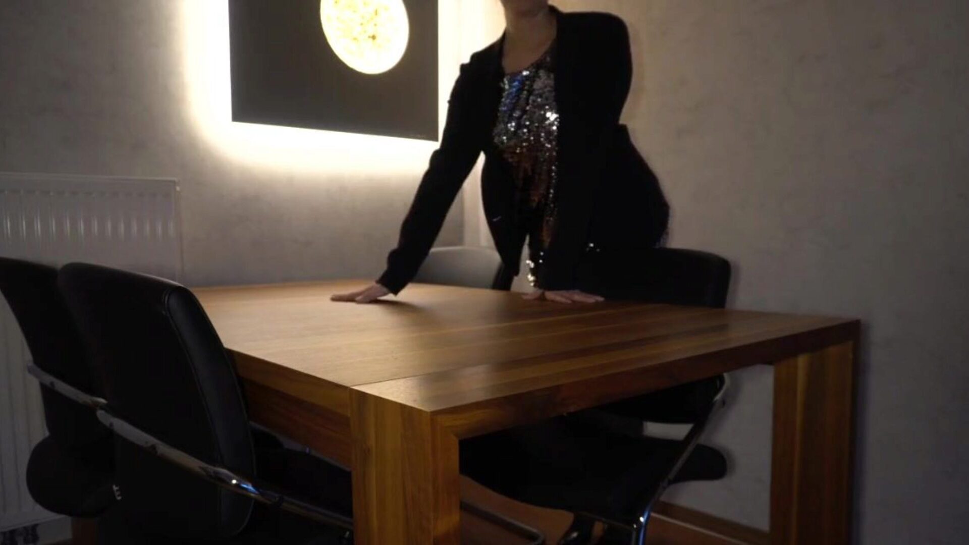Chef fickt Sekretärin anal auf dem Tisch ... Sieh zu, wie Chef Sekretärin anal auf dem Tisch fickt - Business-Hündin-Episode auf xhamster - die ultimative Schar von kostenlosen dänischen Milf HD-Porno-Tube-Videos