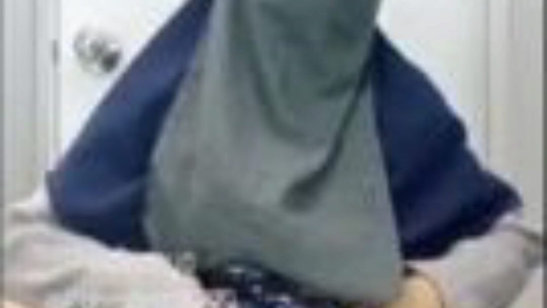 Niqab Asian Showing off, Free Jilbab Porn 72: xHamster Watch Niqab Asian Showing off movie on xHamster, the largest romp tube web page with tons of free-for-all Jilbab Free Tube Asian & Pussy porn videos