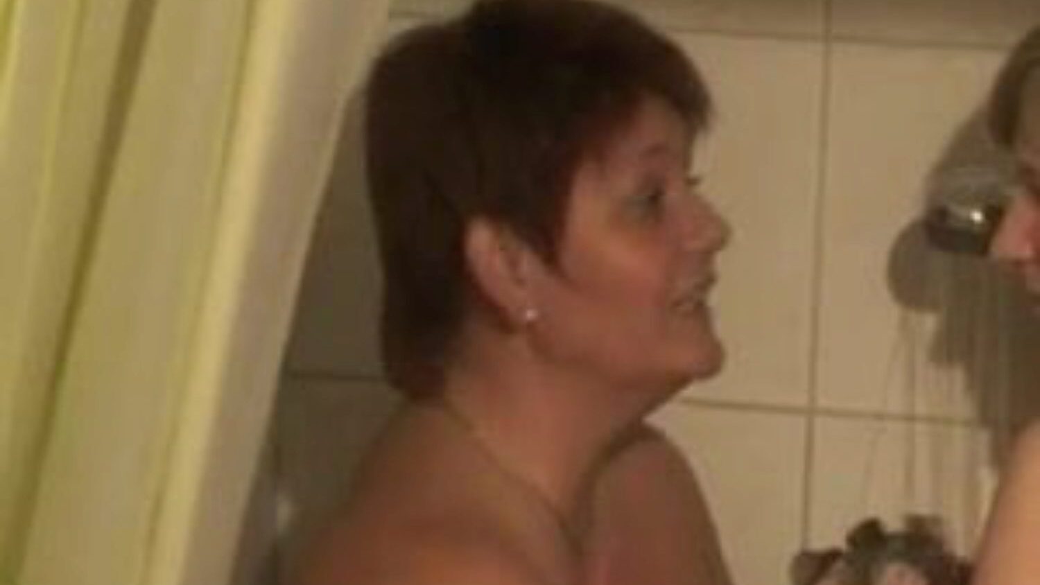 två bi-tjejer duschar: gratis lesbisk porr video 76 - xhamster titta på 2 bi-tjejer duschar rör älskande film scen för gratis för alla på xhamster, med den dominerande samlingen av tyska lesbisk, mor jag skulle vilja knulla & bbw pornografi filmsekvenser