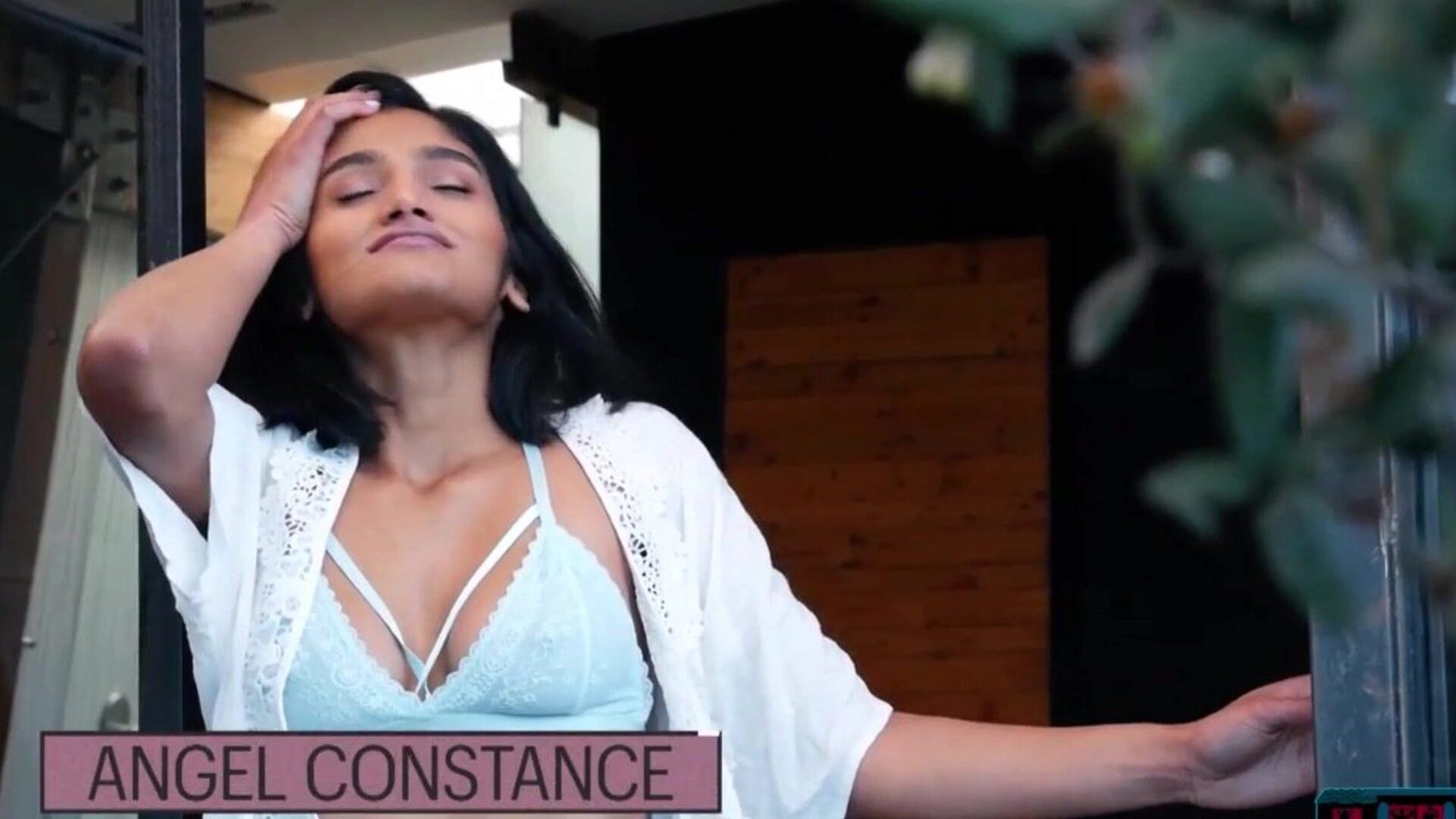 Indian MILF model Angel Constance acquires undressed and shows off her astonishing body