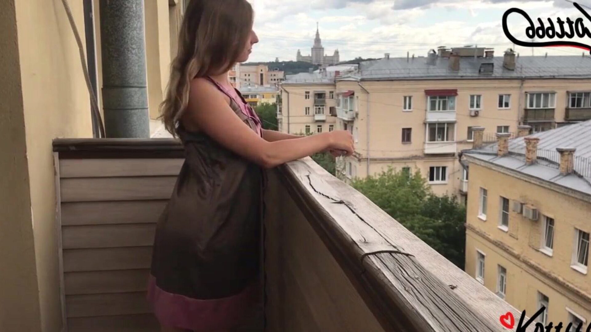 Outdoor public hookup on the balcony | standing doggy style
