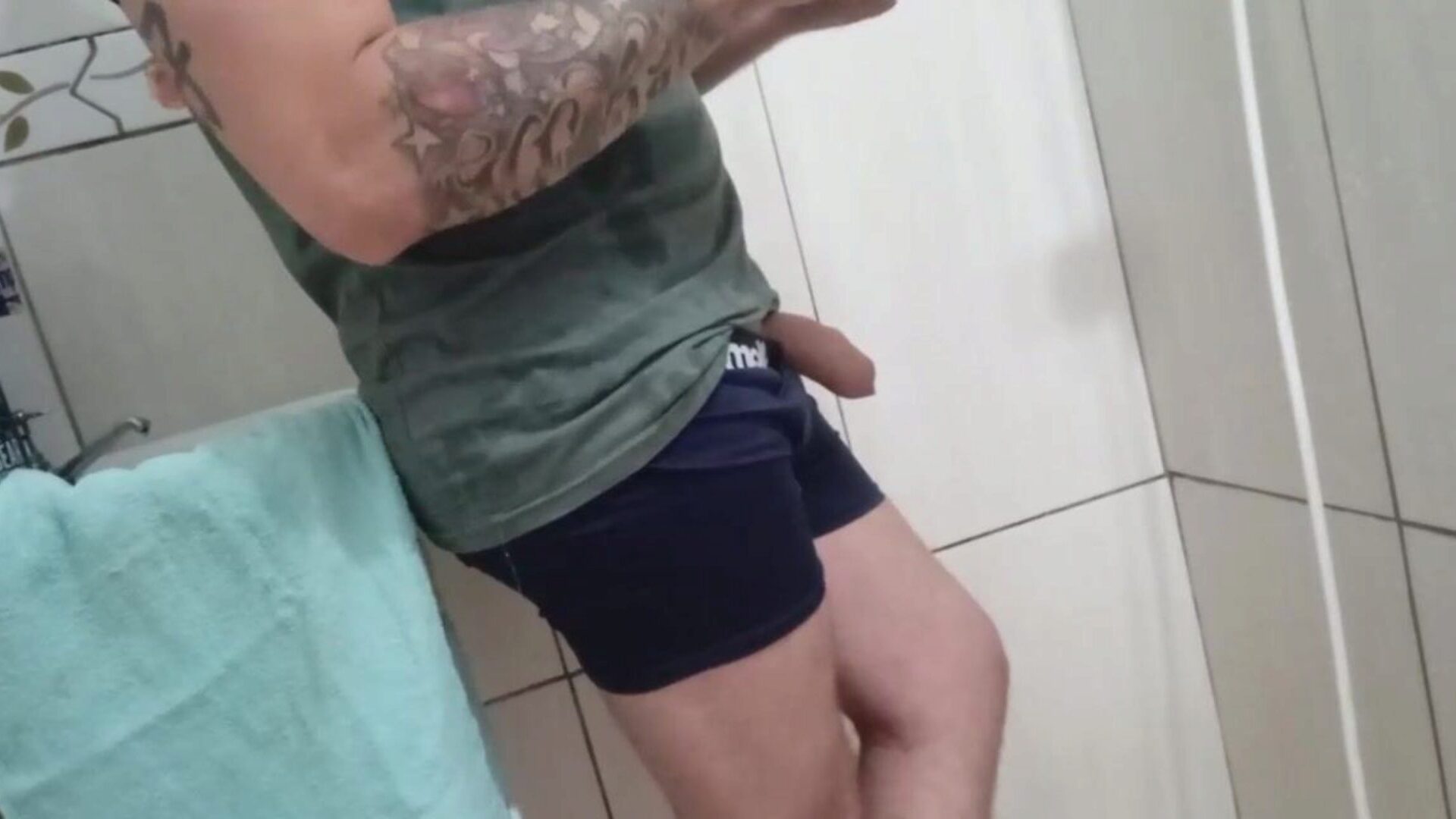 my stepsister caught me batu fapping off in the nasty washroom caught in my friend instagram ( @tropicalbrazil.oficial )