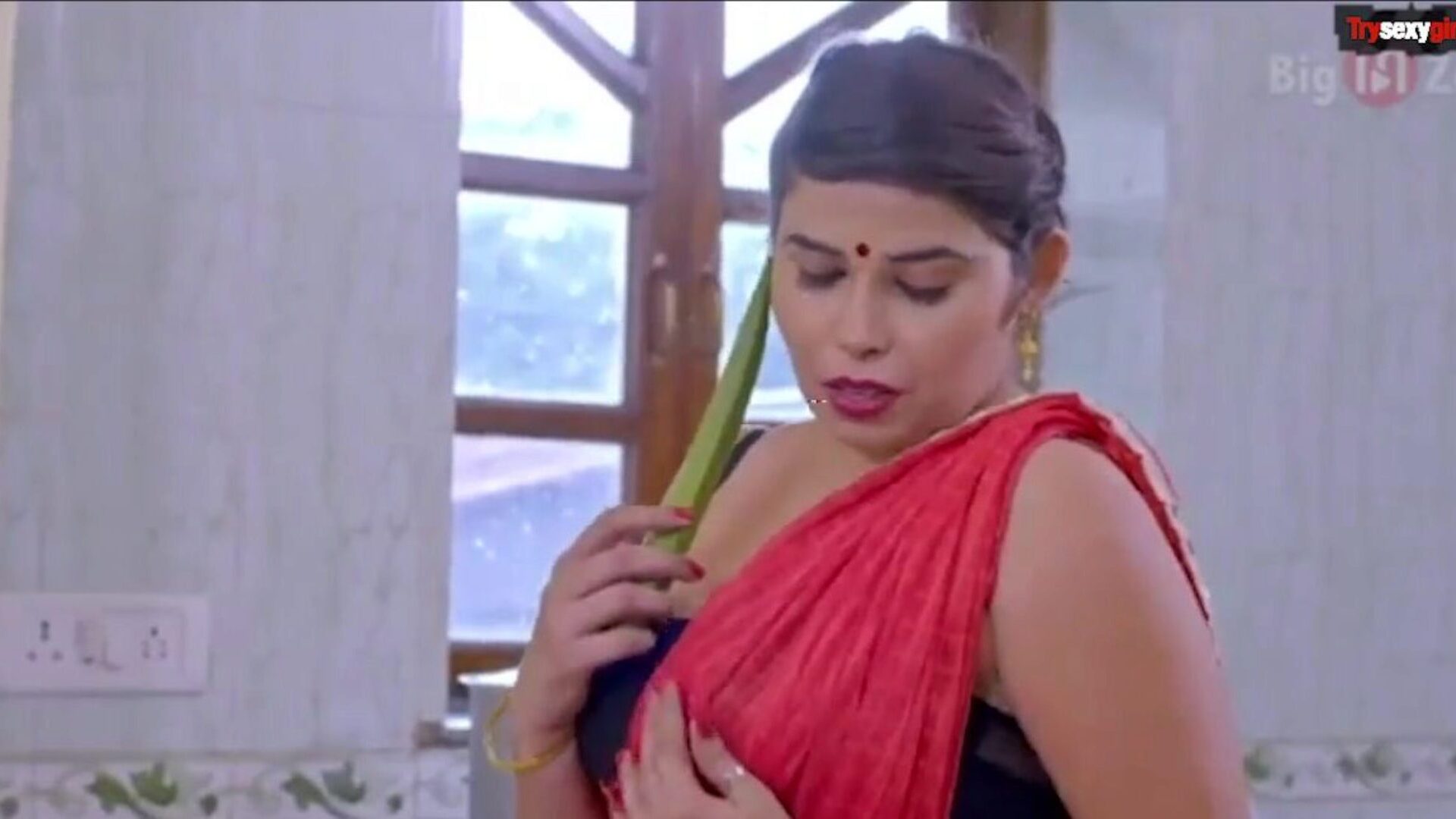 Kamwali Sexy Aunty ko pata kar choda Hot Indian HD movie scene on web join now