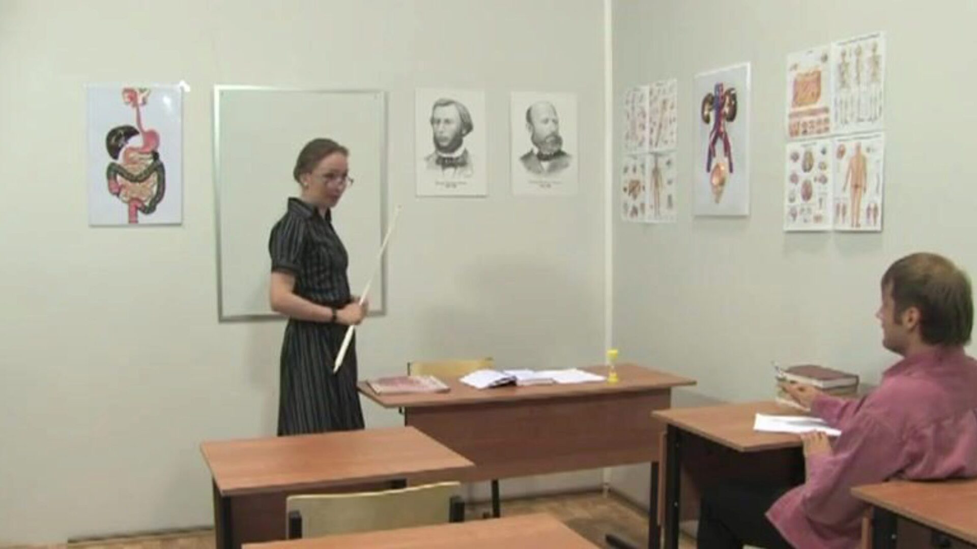 profesor rus în vârstă 12 - elena (lecție de anatomie)
