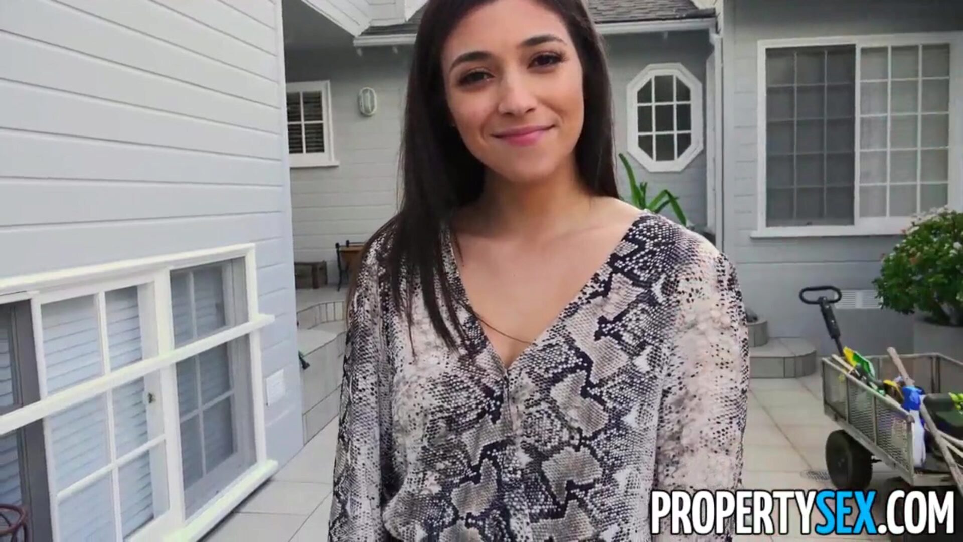 PropertySex I'm a Better Real Estate Agent Than Mom