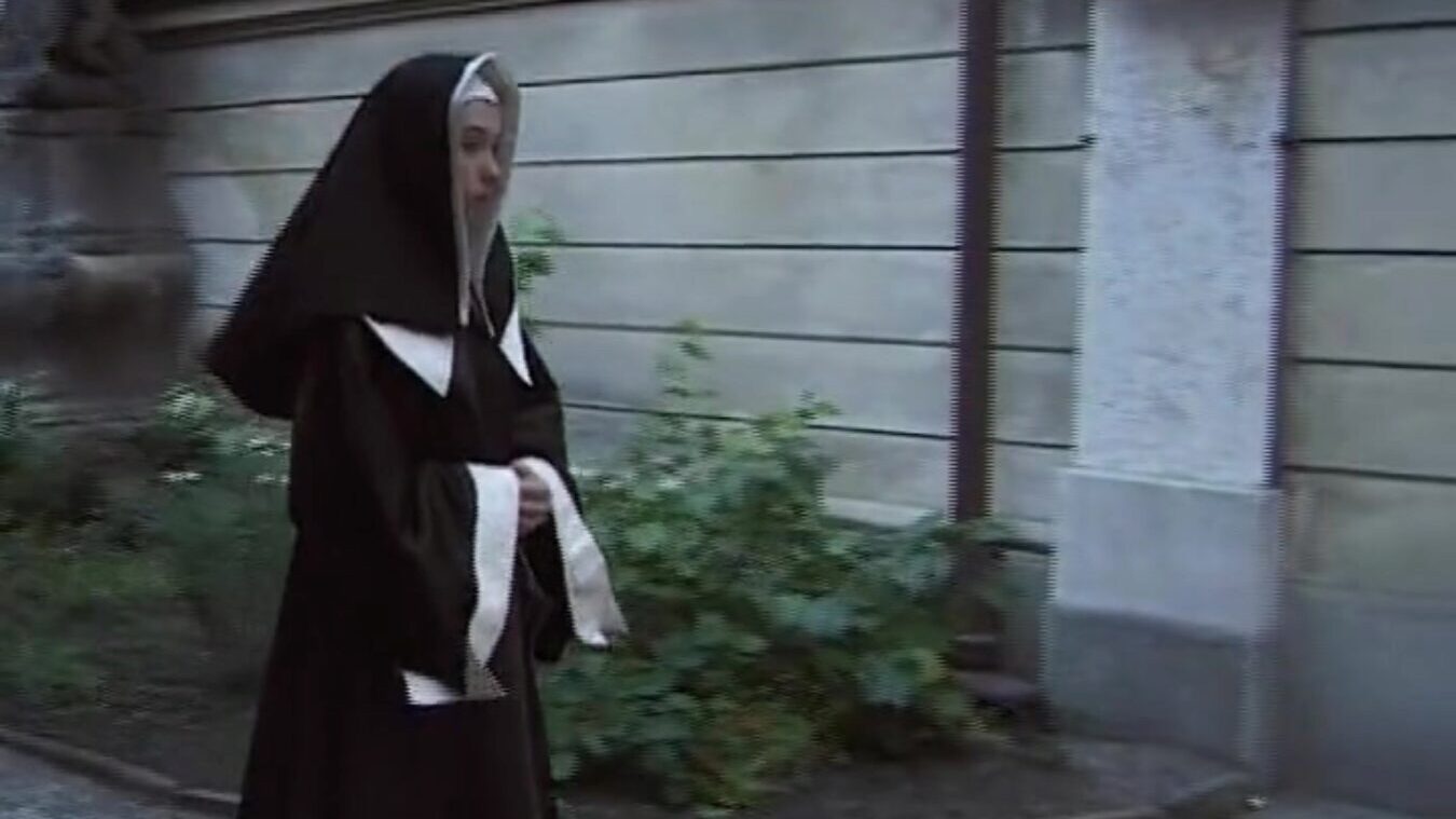 tysk nonne gir etter for fristelse