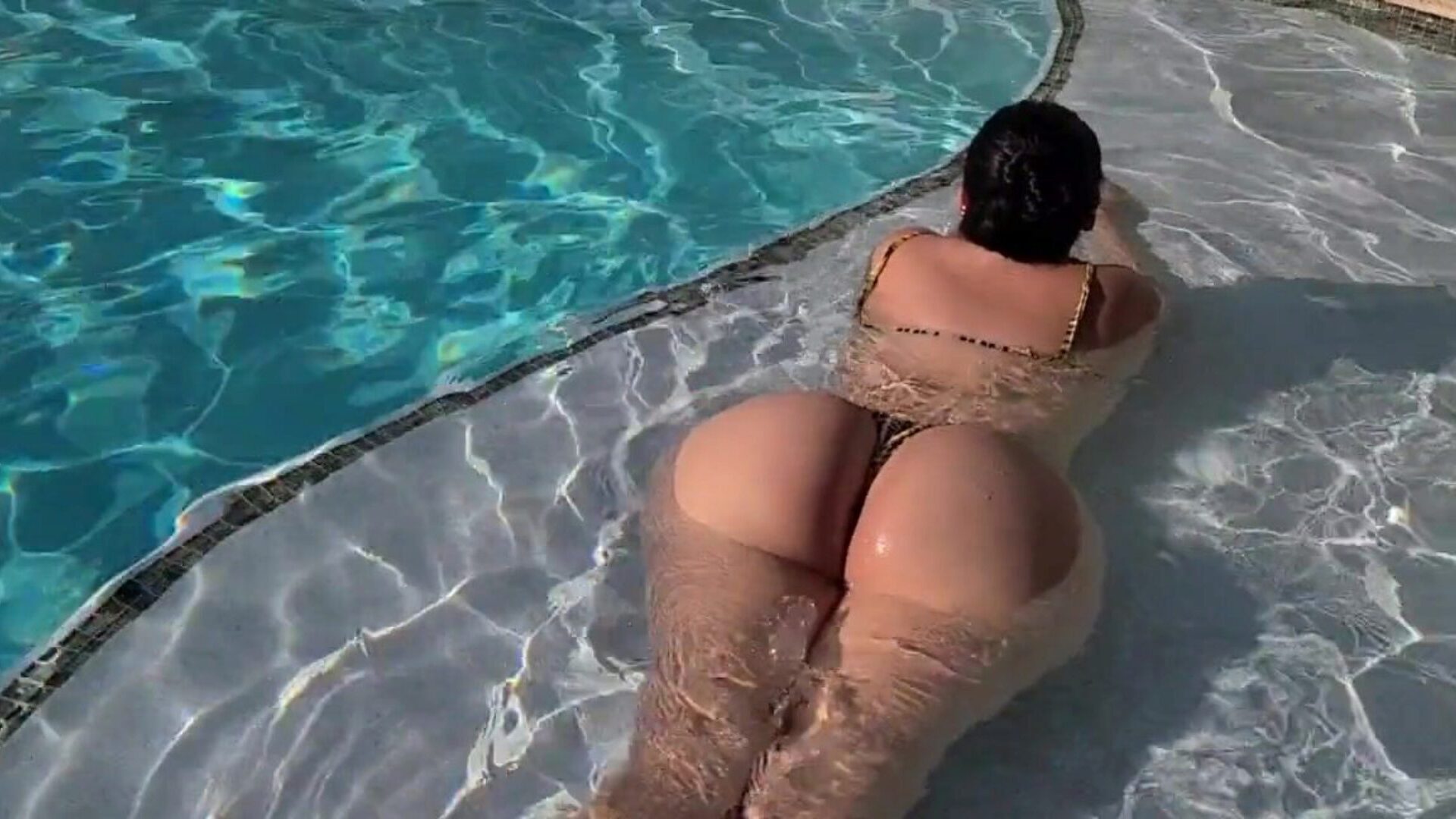 Lucky Horny Pool Boy Fucks Thick Latin Amateur Teen Babe in the Pool with the Neighbors Watching