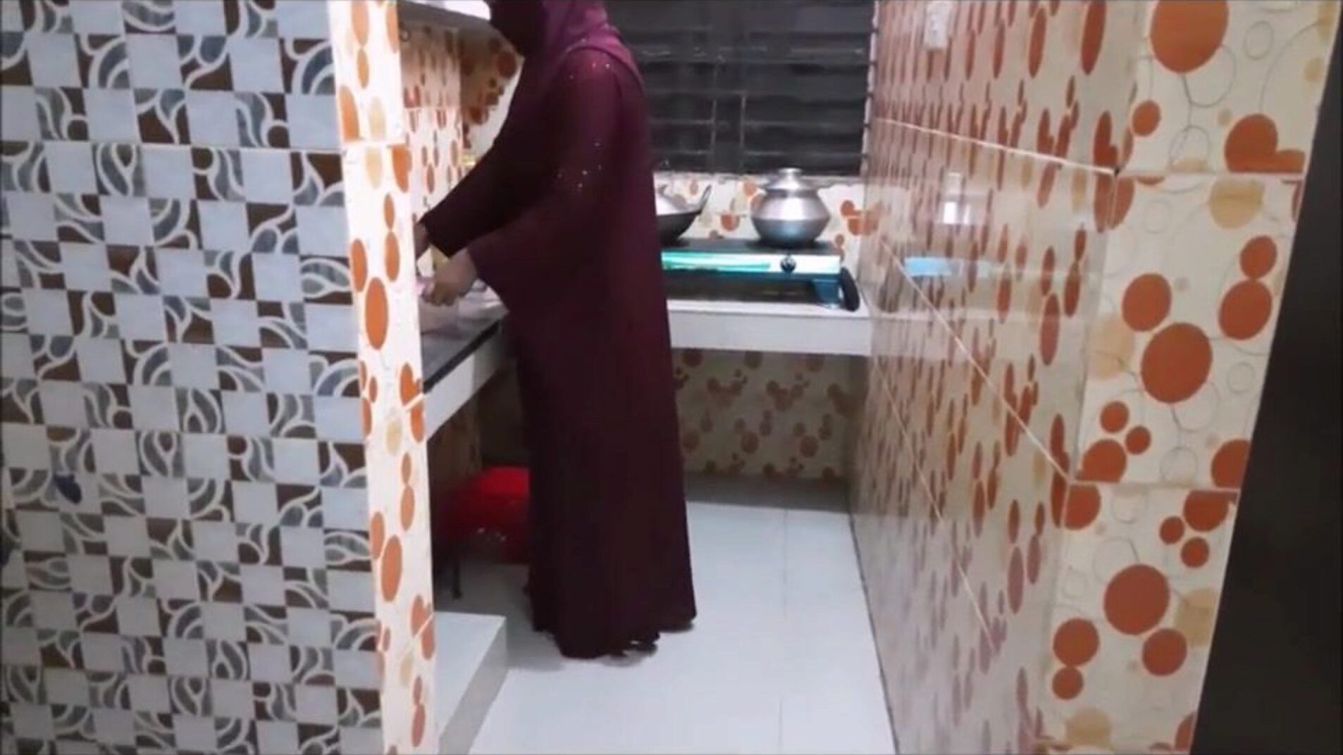 Μουσουλμανική αδερφή κουζίνα γαμήσι με γαμπρό παρακολουθήστε μουσουλμάνα αδερφή κουζίνα γαμήσι με γαμπρό p-1 ταινία στο xhamster